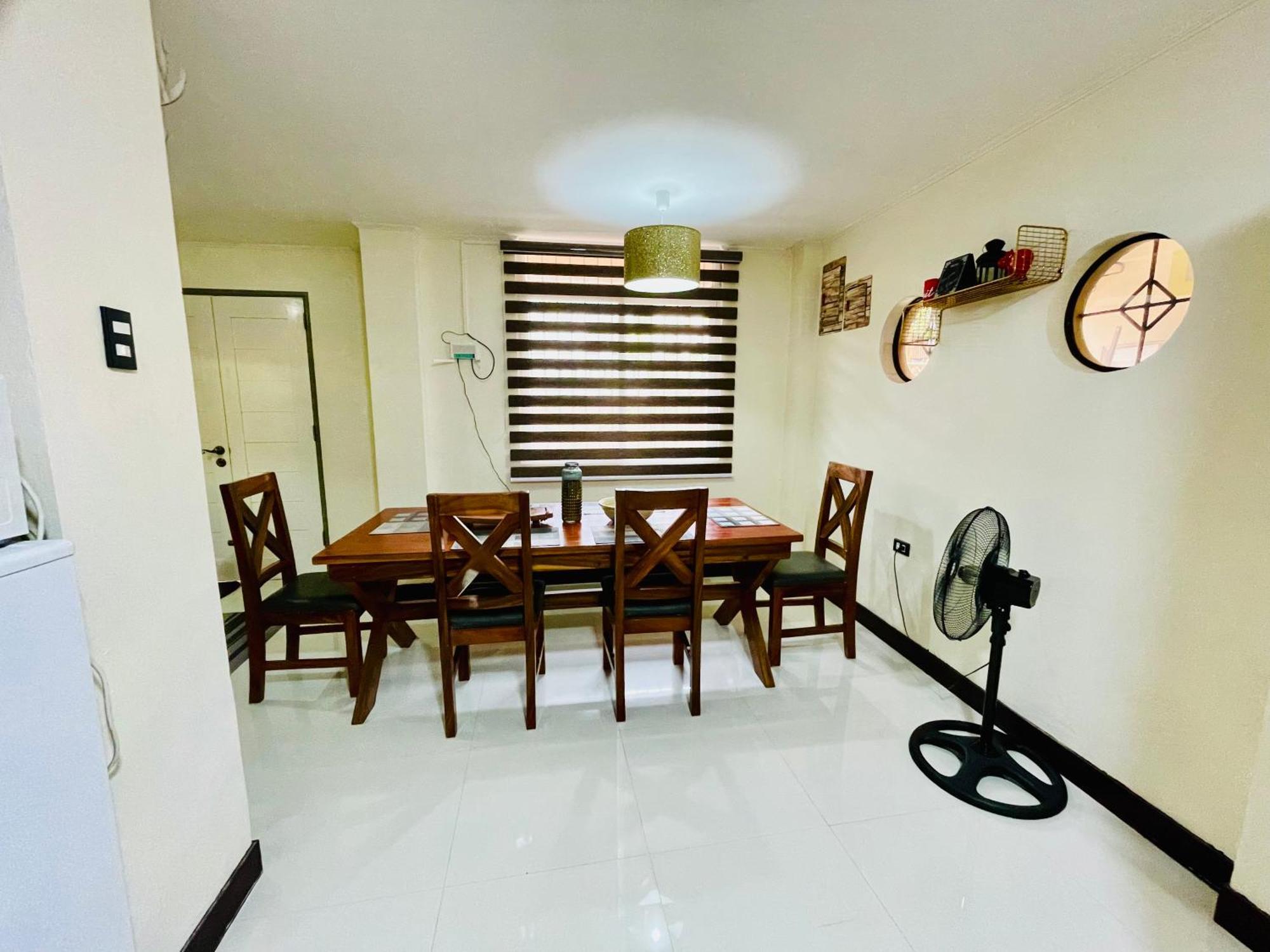 Tagaytay Swiss Cabin Netflix/Wifi/Parking Apartamento Tagaytay City Exterior foto